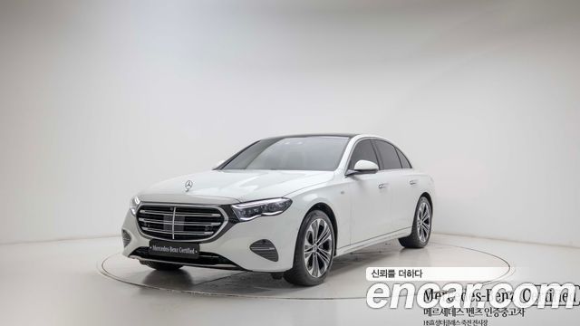Mercedes-Benz E-Class 2026 — photo 1
