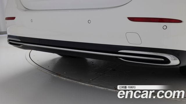 Mercedes-Benz E-Class 2026 — photo 13