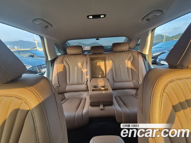 Hyundai Grandeur 2023 — photo 14