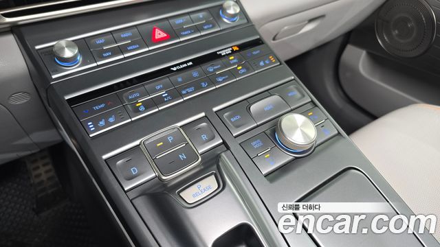 Hyundai Nexo 2023 — photo 12