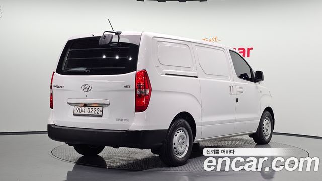 Hyundai Starex 2019 — photo 2