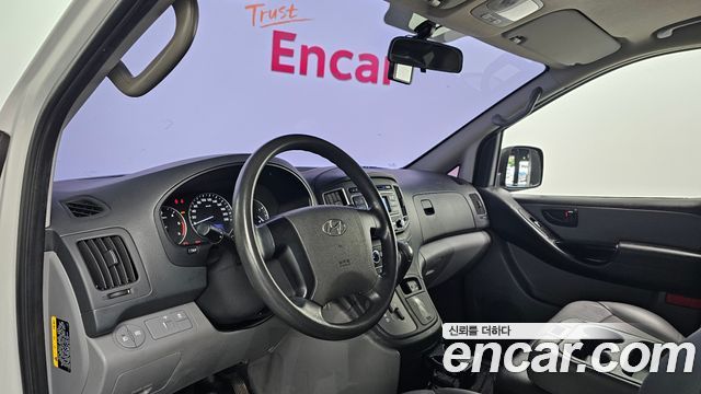 Hyundai Starex 2019 — photo 10