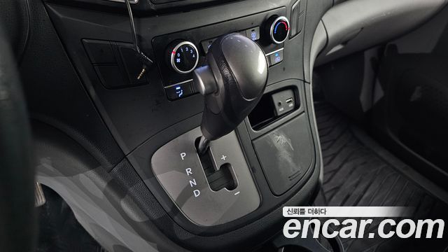 Hyundai Starex 2019 — photo 12