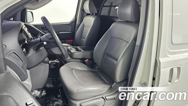 Hyundai Starex 2019 — photo 13