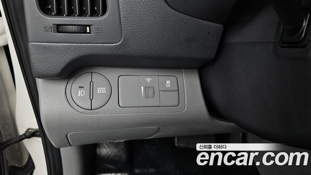 Hyundai Starex 2019 — photo 21