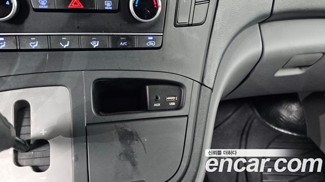 Hyundai Starex 2019 — photo 22