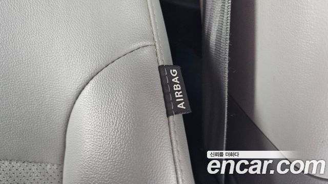 Hyundai Starex 2019 — photo 25