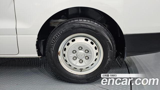 Hyundai Starex 2019 — photo 7