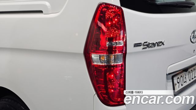 Hyundai Starex 2019 — photo 9