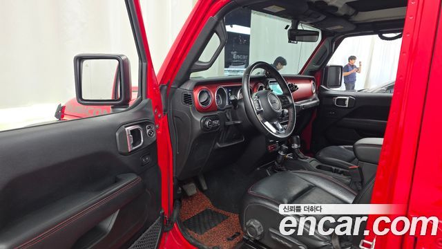 Jeep Wrangler 2018 — photo 10