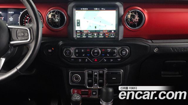 Jeep Wrangler 2018 — photo 14