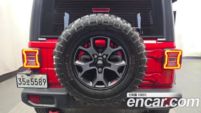 Jeep Wrangler 2018 — photo 19