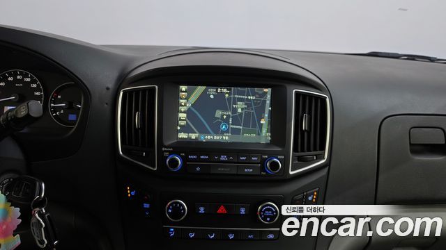 Hyundai Starex 2019 — photo 20