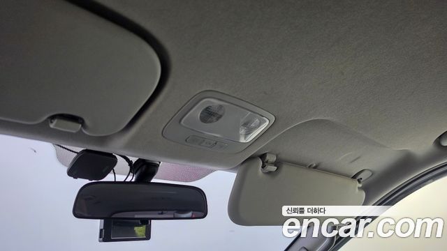 Hyundai Starex 2019 — photo 25