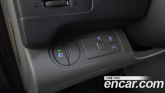 Hyundai Starex 2019 — photo 27