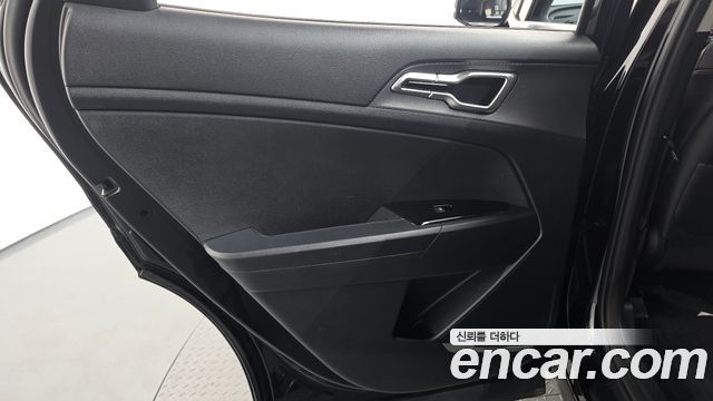 Kia Sportage 2022 — photo 15