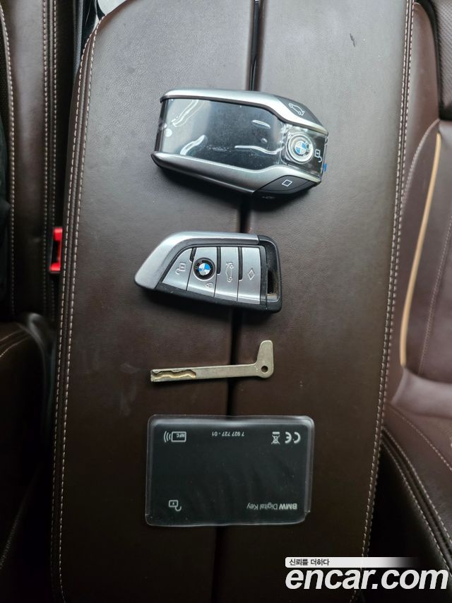 BMW Gran Turismo 2021 — photo 7