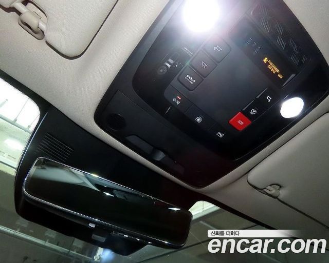 Kia Canival 2025 — photo 18