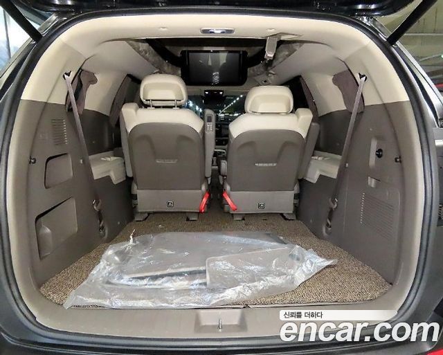 Kia Canival 2025 — photo 20