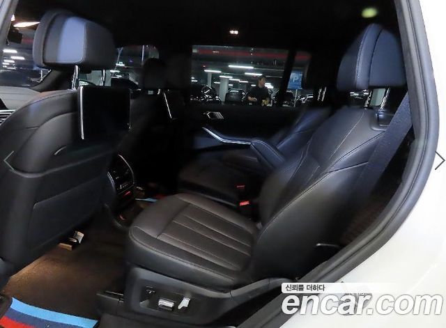 BMW X7 2022 — photo 7