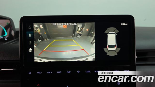 Hyundai Staria 2025 — photo 18