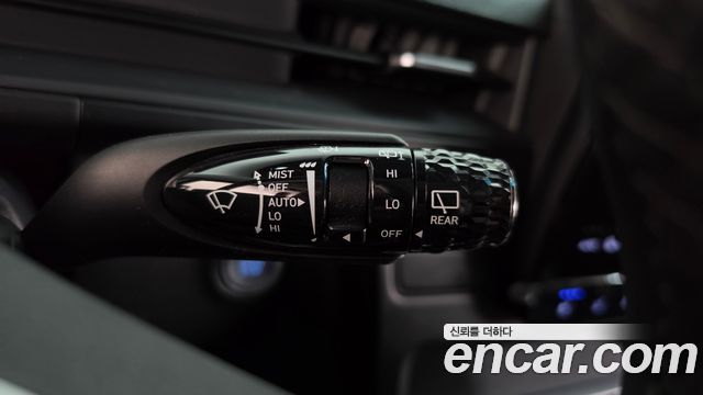 Hyundai Staria 2025 — photo 26