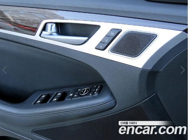 Genesis G80 2017 — photo 12