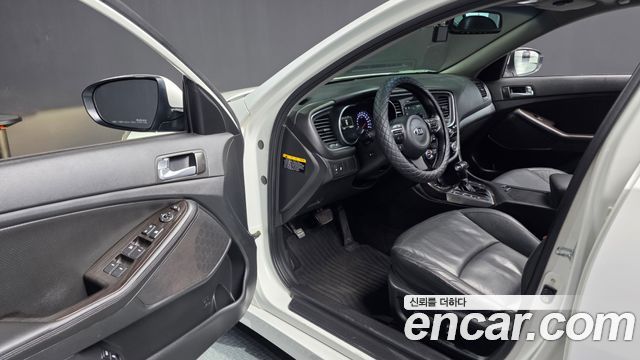 Kia K5 2015 — photo 13
