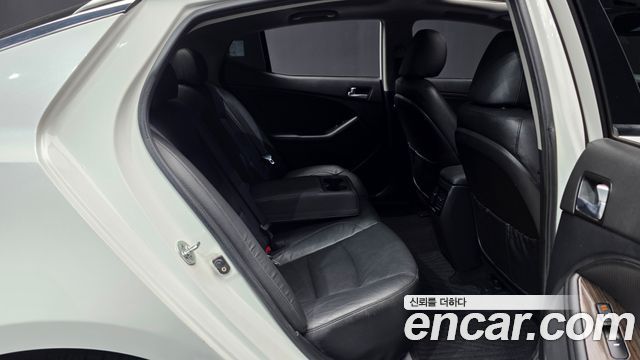 Kia K5 2015 — photo 18