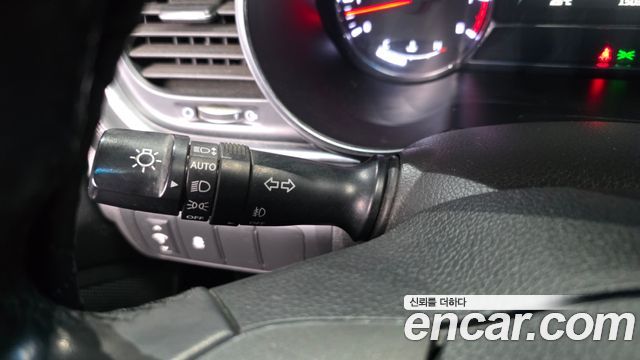 Kia K5 2015 — photo 32