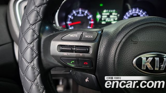 Kia K5 2015 — photo 35
