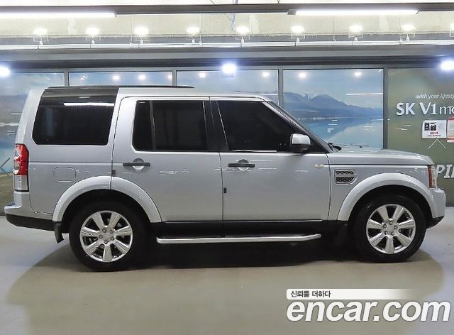 Land Rover Discovery 2010 — photo 3
