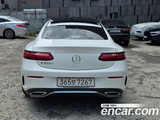 Mercedes-Benz E-Class 2019 — photo 6