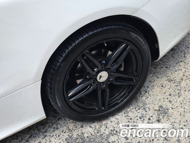 Mercedes-Benz E-Class 2019 — photo 9