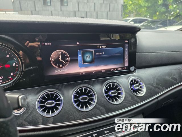 Mercedes-Benz E-Class 2019 — photo 13