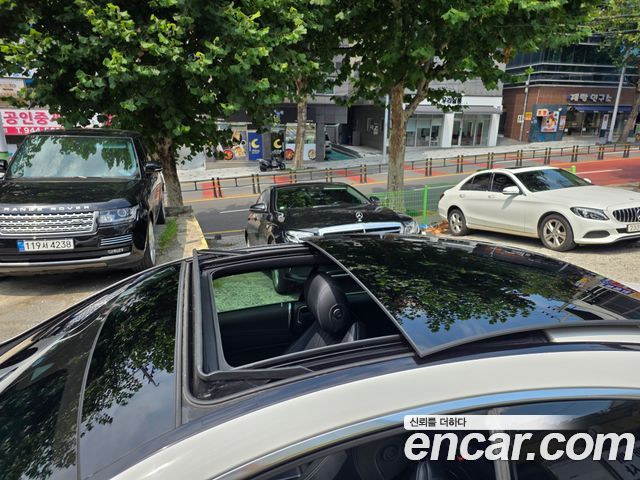 Mercedes-Benz E-Class 2019 — photo 18