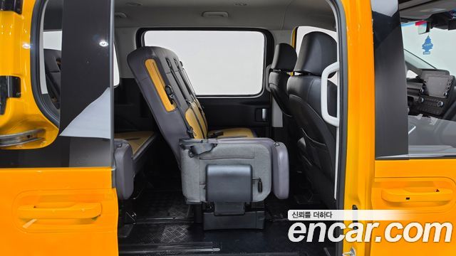 Hyundai Staria 2022 — photo 17