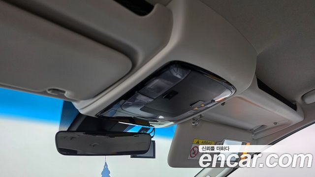 Hyundai Staria 2022 — photo 21