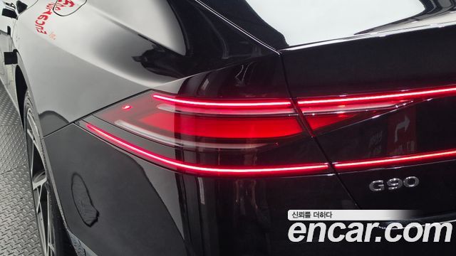 Genesis G90 2023 — photo 9