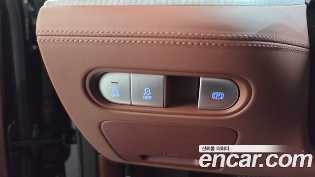 Genesis G90 2023 — photo 28