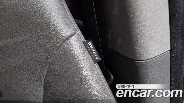 Hyundai Starex 2017 — photo 19