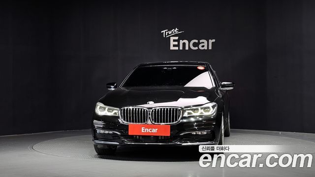 BMW 7-Series 2016 — photo 3