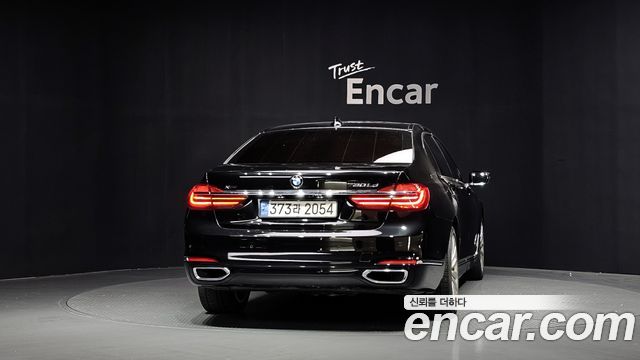 BMW 7-Series 2016 — photo 4