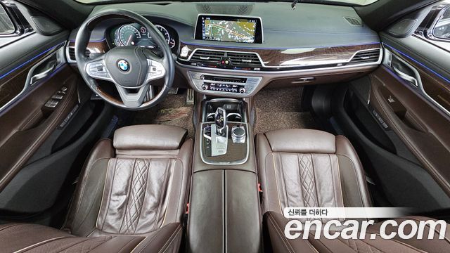 BMW 7-Series 2016 — photo 7