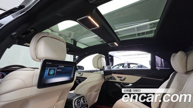 Mercedes-Benz S-Class 2018 — photo 24
