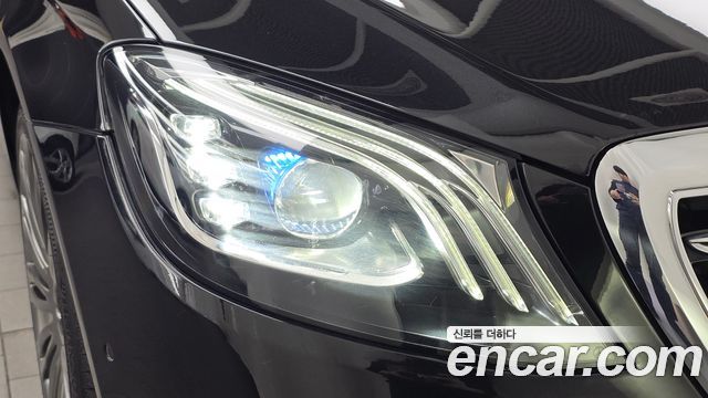 Mercedes-Benz S-Class 2018 — photo 8
