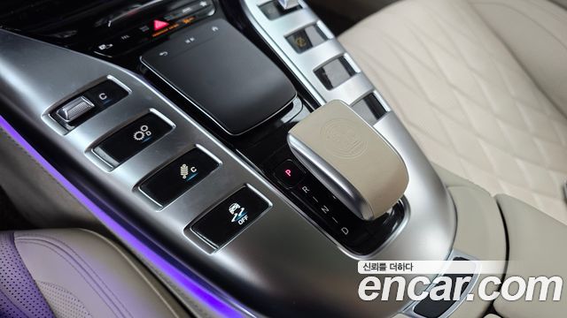Mercedes-Benz AMG GT 2021 — photo 12