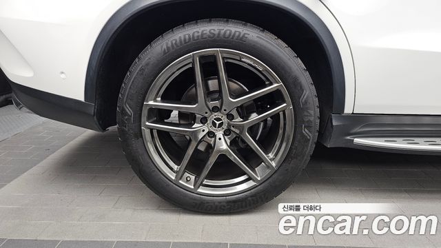 Mercedes-Benz GLE-Class 2018 — photo 5