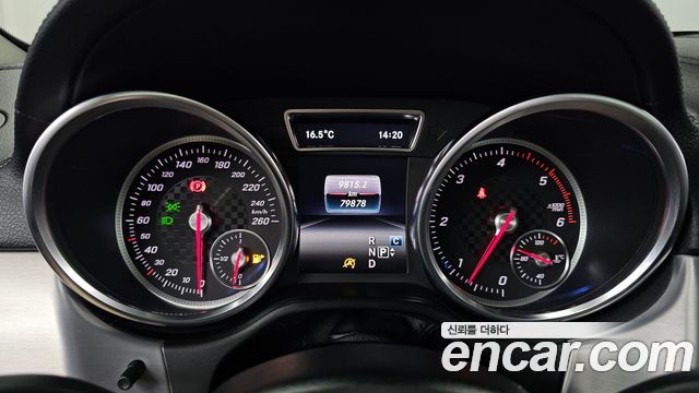 Mercedes-Benz GLE-Class 2018 — photo 11
