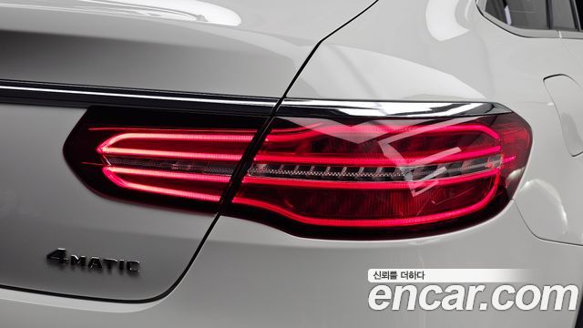Mercedes-Benz GLE-Class 2018 — photo 9
